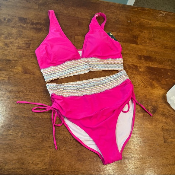 Blooming Jelly Other - NWT Blooming Jelly hot pink 2 piece swimsuit size XL